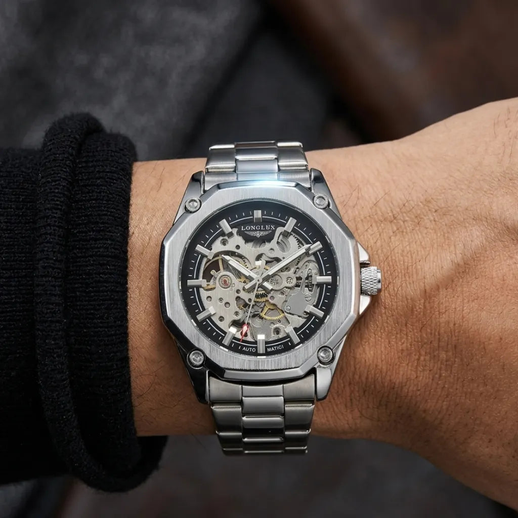 Caixa e pulseira relógio skeleton preto LONGLUX vista lateral