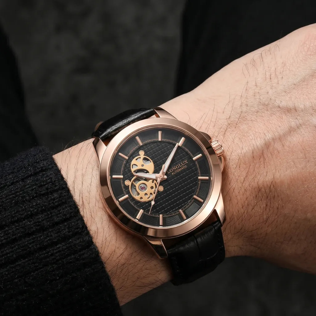 Relógio Masculino de Pulso Skeleton Preto com Pulseira de Couro Mostrador Preto LONGLUX